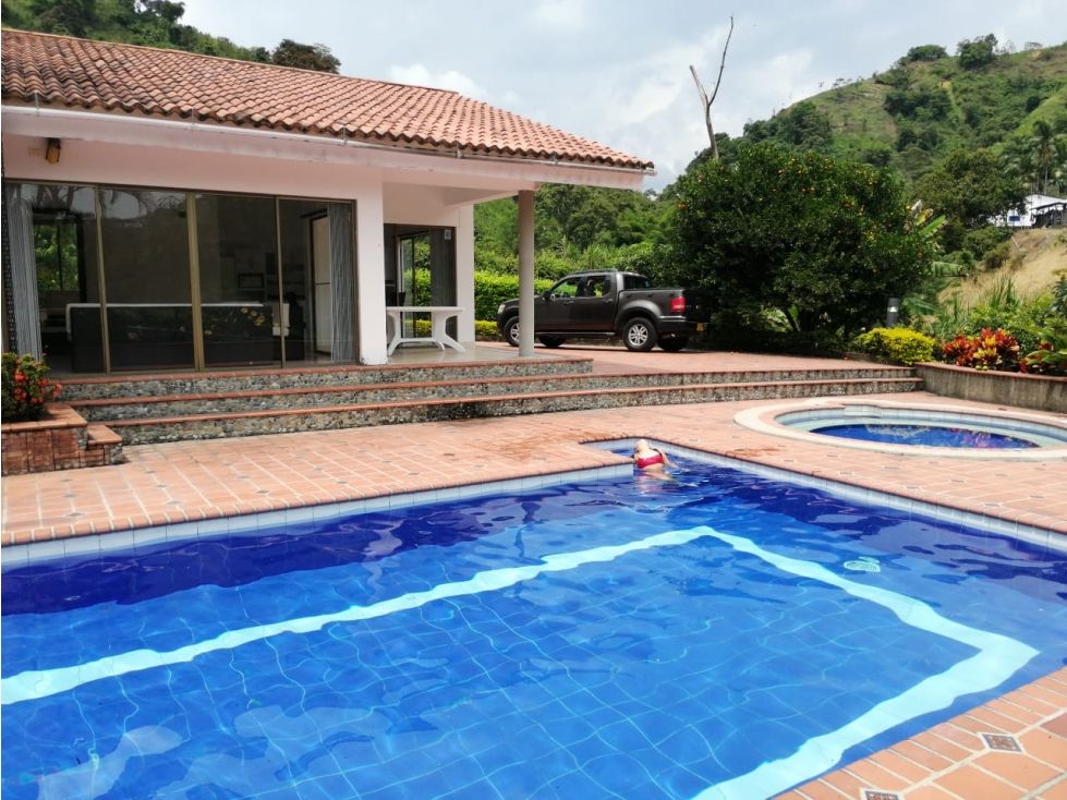 Casa Campestre en venta Caldas Manizales Manizales 385 m2 Habitaciones 4 Baños 4 Garajes 1 Precio $1700000000