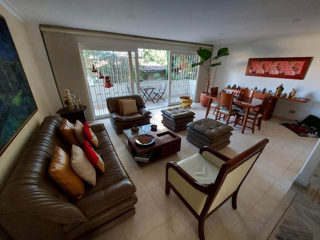 Apartamento en venta Antioquia Medellín Corazon De Jesus 140 m2 Habitaciones 3 Baños 2 Garajes 3 Precio $780000000