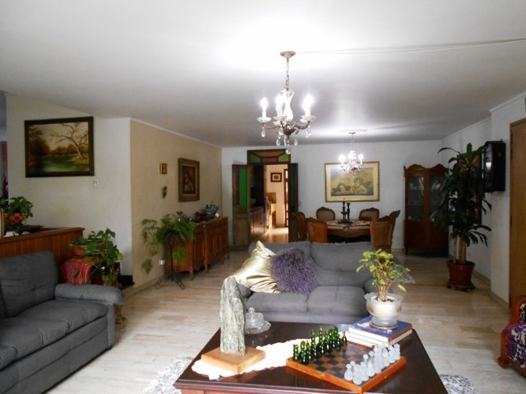 Apartamento en arriendo o venta Antioquia Medellín Medellín 226 m2 Habitaciones 3 Baños 4 Garajes 3 Precio venta $1250000000 Precio arriendo $3700000