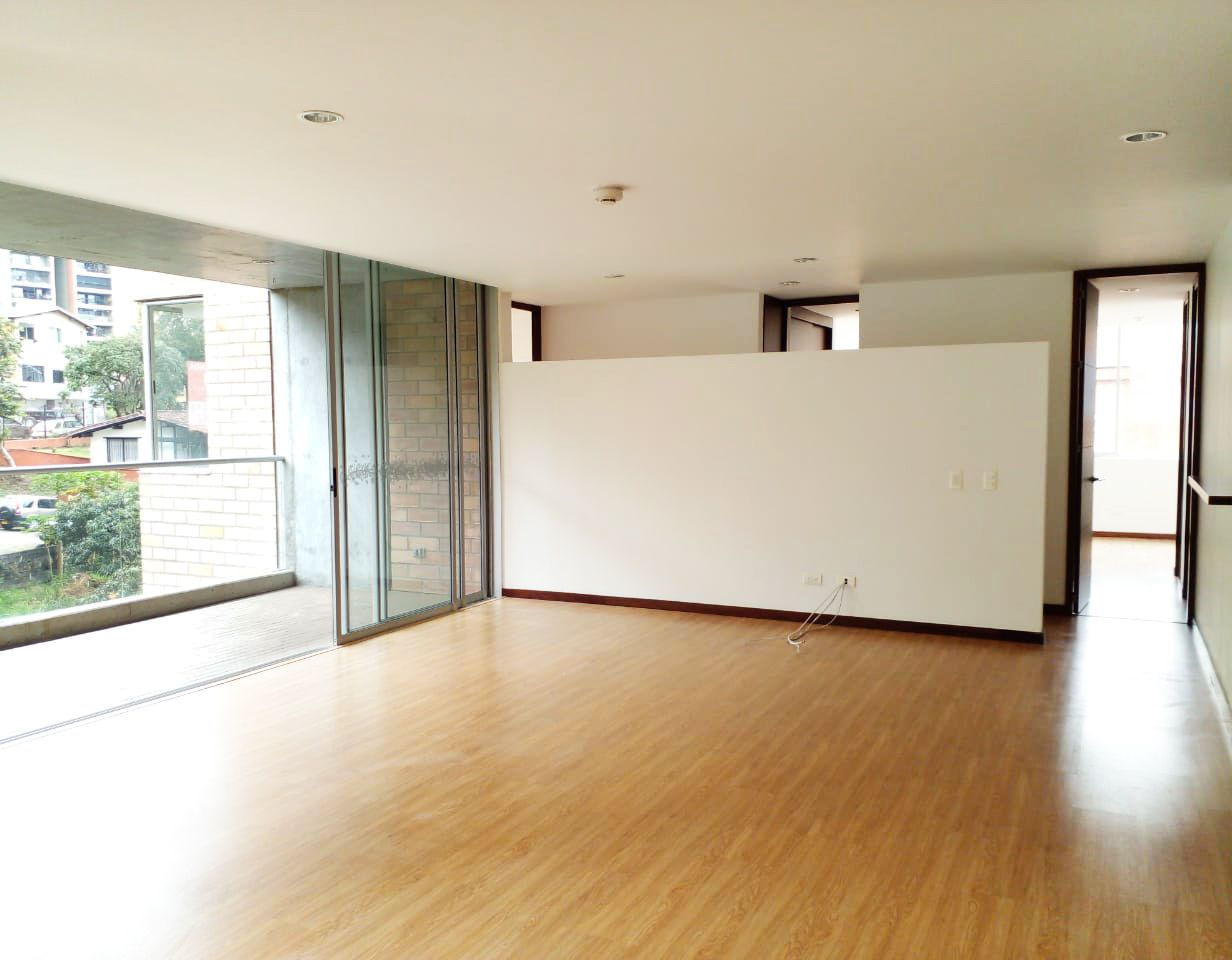 Apartamento en arriendo Antioquia Envigado Loma Linda 133 m2 Habitaciones 3 Baños 6 Garajes 3 Precio $4000000