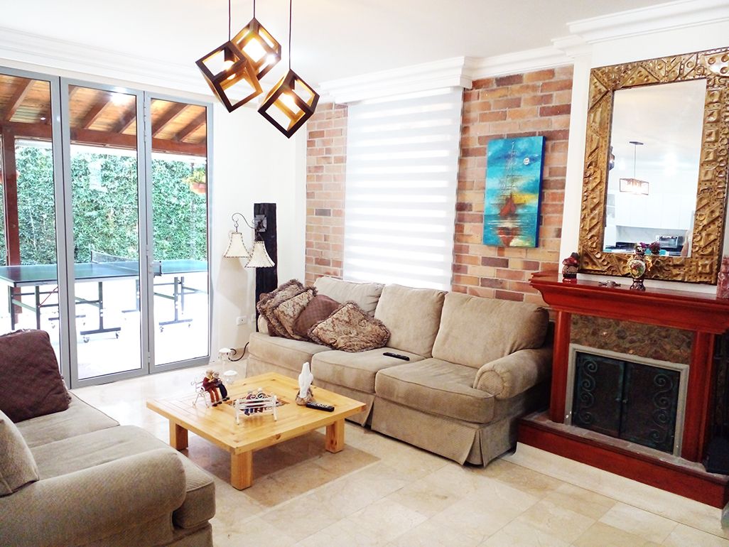 Casa en venta Antioquia El Retiro El Retiro 323 m2 Habitaciones 5 Baños 8 Garajes 10 Precio $1570000000