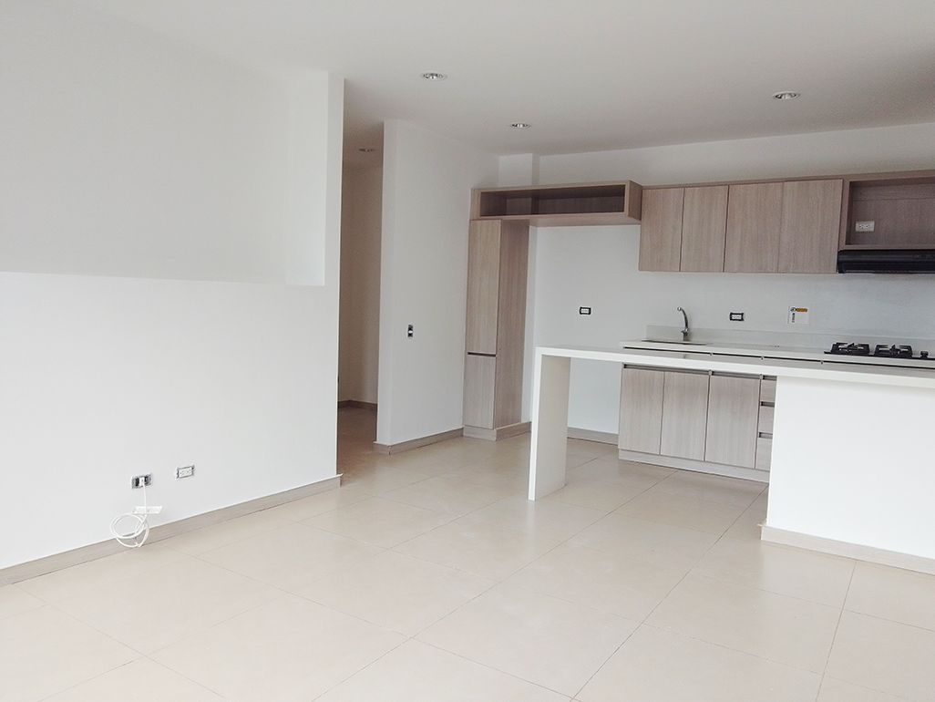 Apartamento en arriendo Antioquia Medellín Altos Del Poblado 95 m2 Habitaciones 3 Baños 2 Garajes 3 Precio $3000000