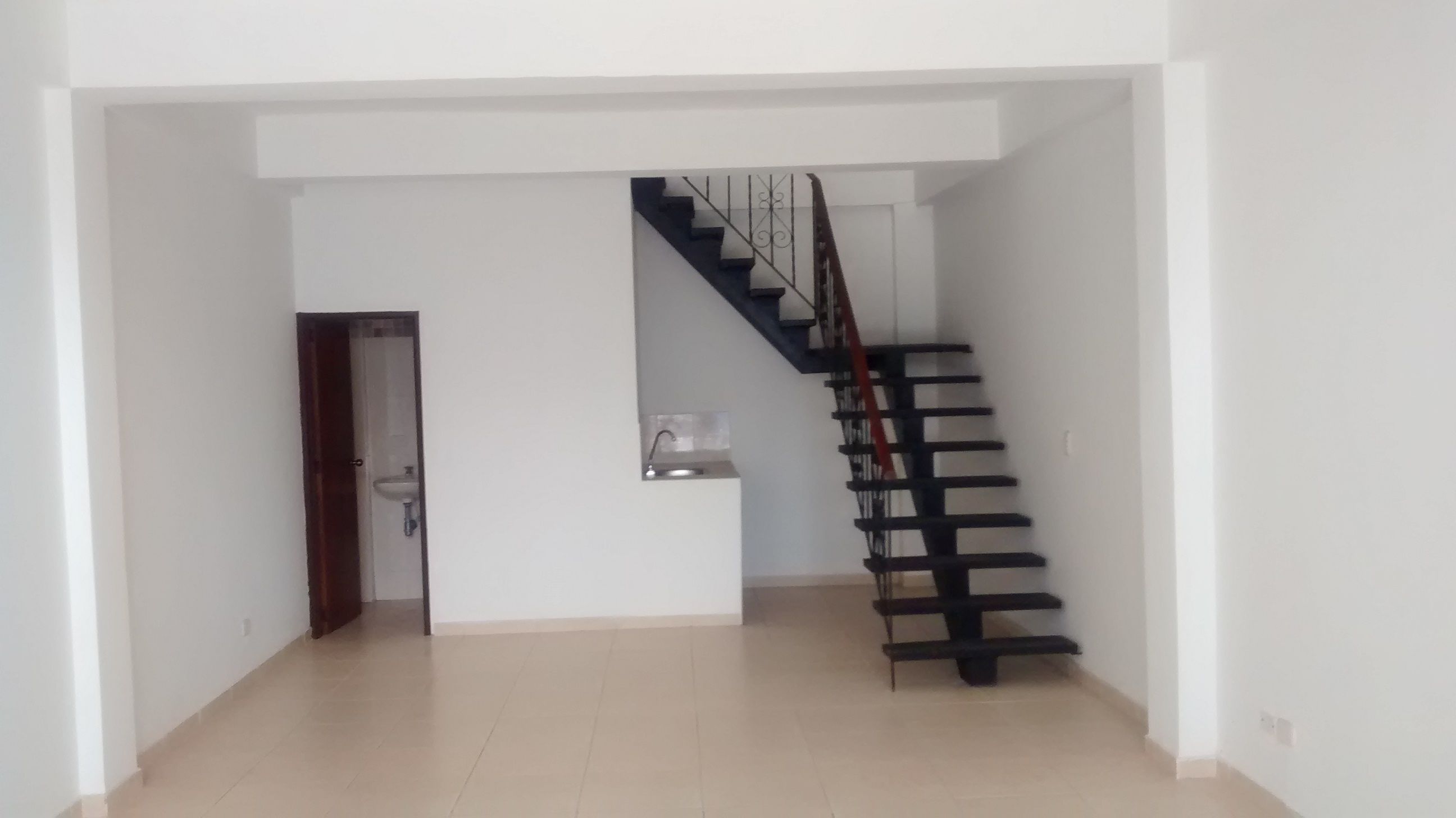 Local en arriendo Valle Del Cauca Palmira Central 100 m2 Habitaciones 0 Baños 0 Garajes 1 Precio $2500000