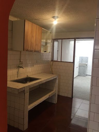 Casa en venta Cundinamarca Bogotá Garces Navas 243 m2 Habitaciones 8 Baños 3 Garajes 0 Precio $490000000