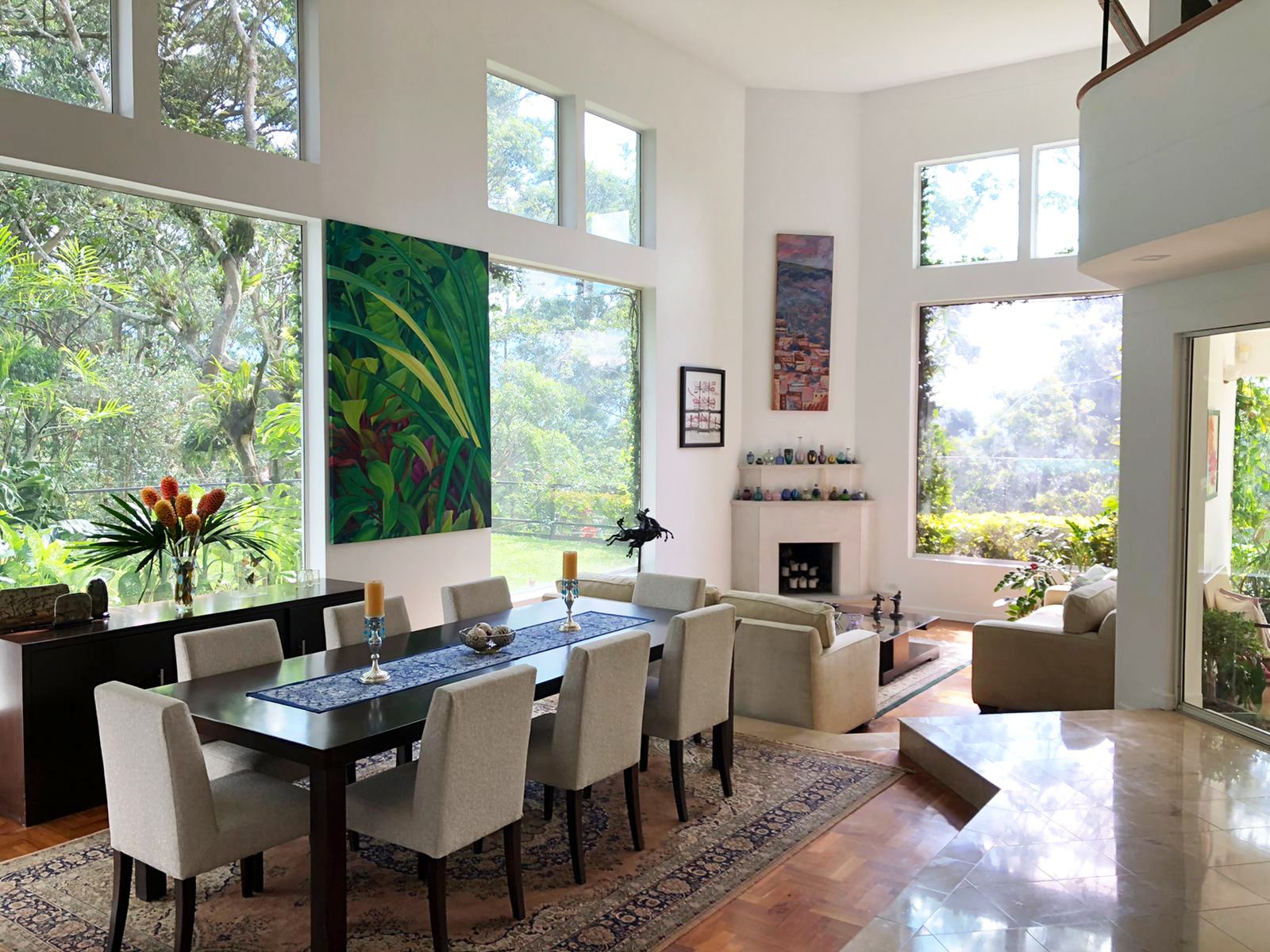 Casa en arriendo o venta Antioquia Medellín San Lucas 550 m2 Habitaciones 3 Baños 8 Garajes 8 Precio venta $4500000000 Precio arriendo $23000000