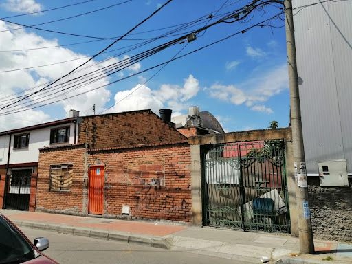 Lote en venta Cundinamarca Bogotá Engativa Centro 1 m2 Habitaciones 0 Baños 10 Garajes 1 Precio $598000000