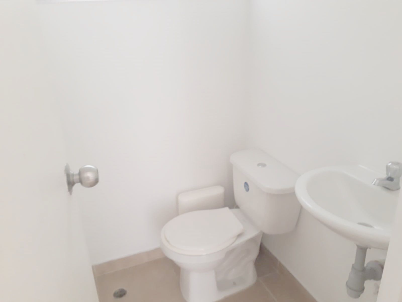 Local en arriendo Antioquia Medellín El Poblado 75 m2 Habitaciones 0 Baños 2 Garajes 1 Precio $2800000