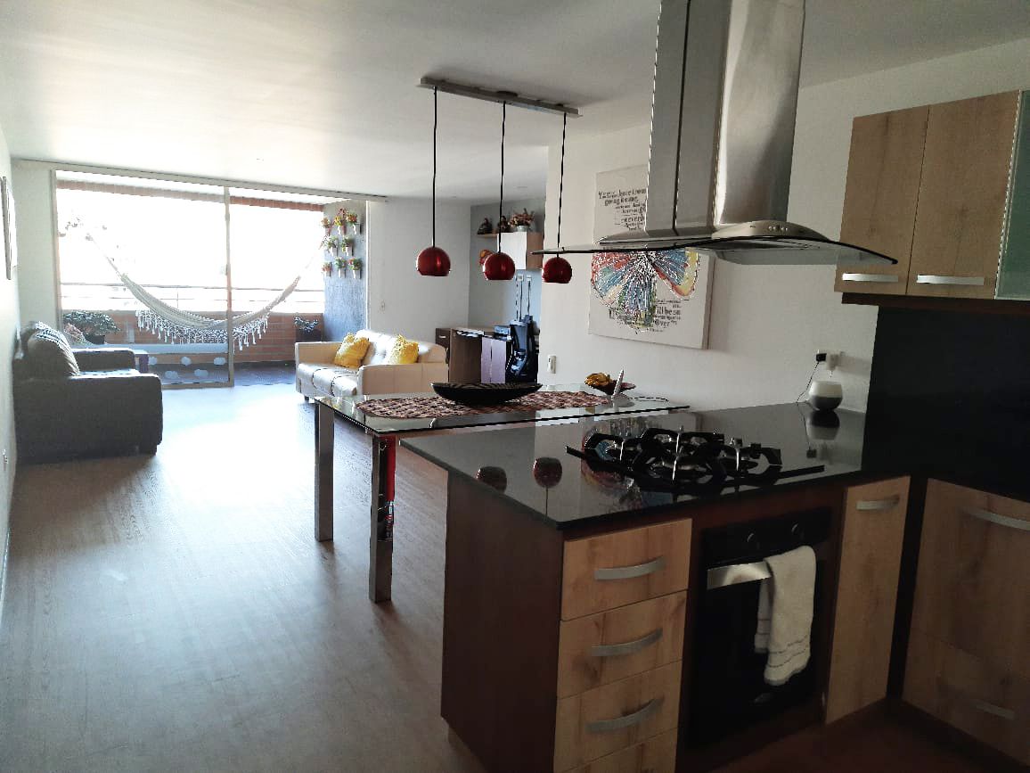 Apartamento en venta Antioquia Envigado Uribe Ángel 103 m2 Habitaciones 3 Baños 2 Garajes 3 Precio $568000000