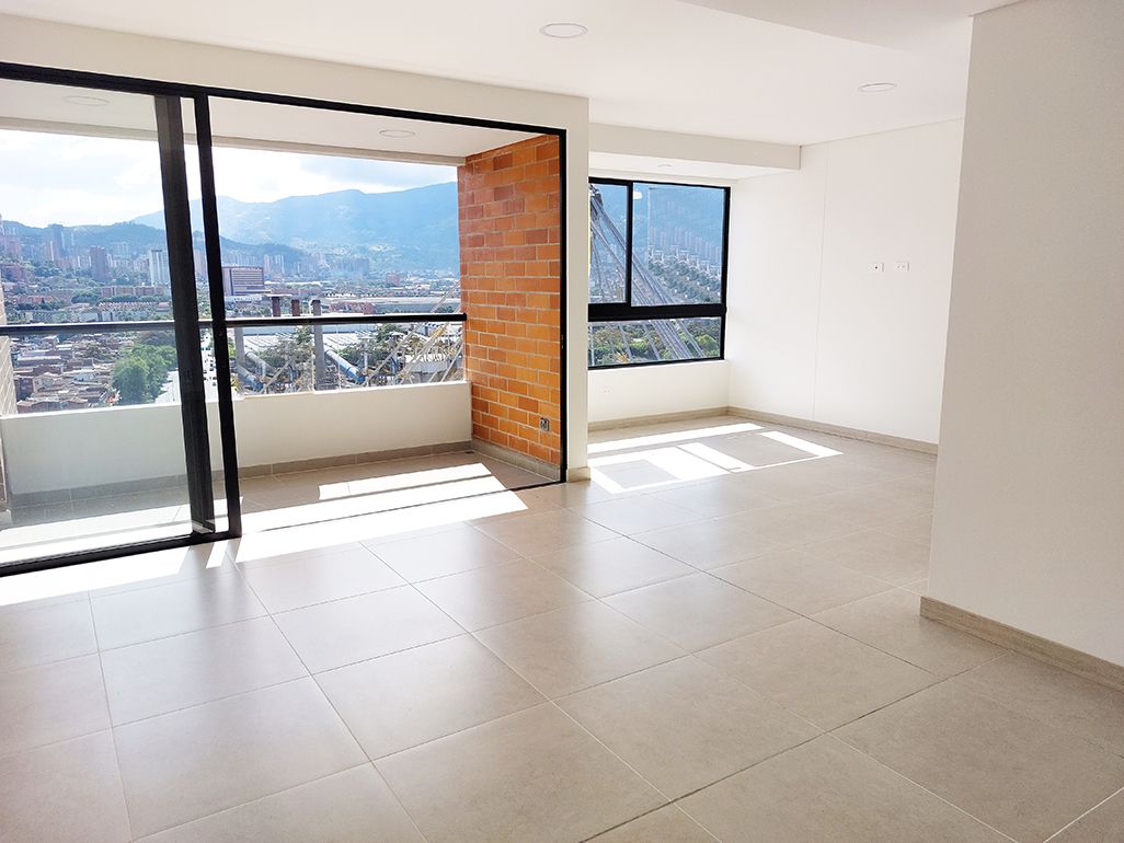 Apartamento en arriendo Antioquia Envigado El Portal 90 m2 Habitaciones 2 Baños 4 Garajes 2 Precio $4300000