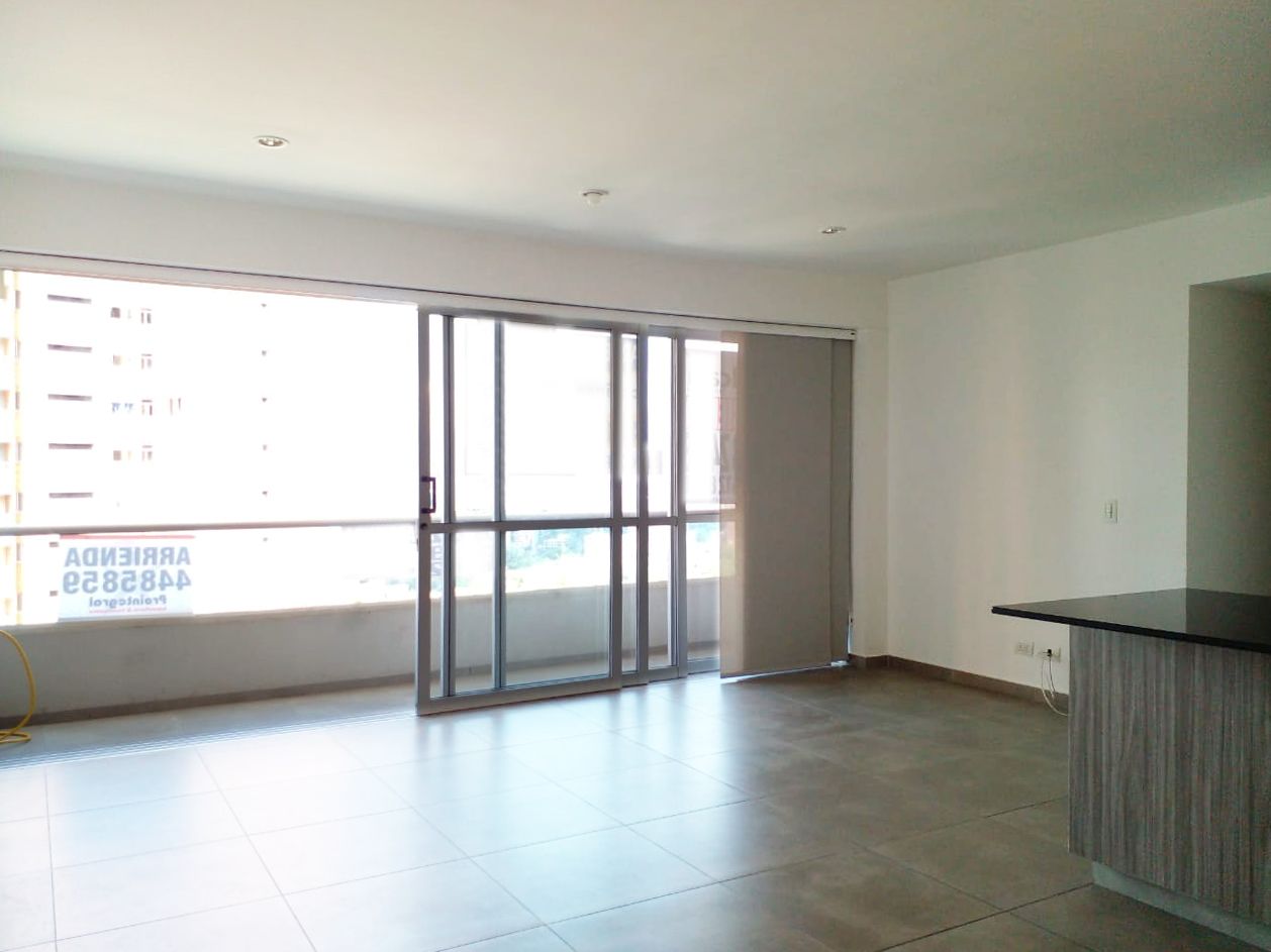 Apartamento en arriendo Antioquia Envigado Loma De Las Brujas 98 m2 Habitaciones 3 Baños 2 Garajes 3 Precio $3500000