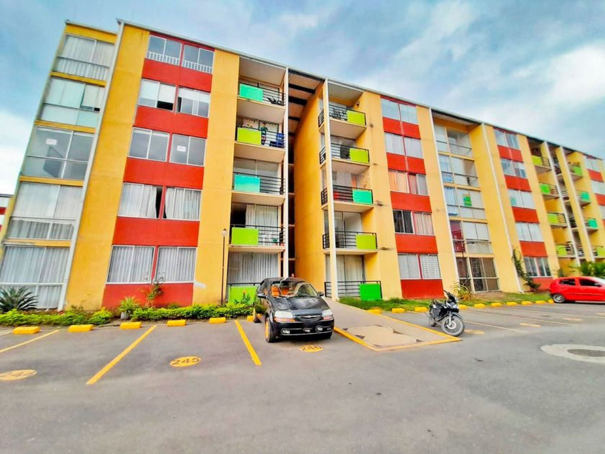 Inmuebles en Remate Apartamento en venta Meta Villavicencio Cr Santa Catalina 65 m2 Habitaciones 0 Baños 2 Garajes 2 Precio $156000000