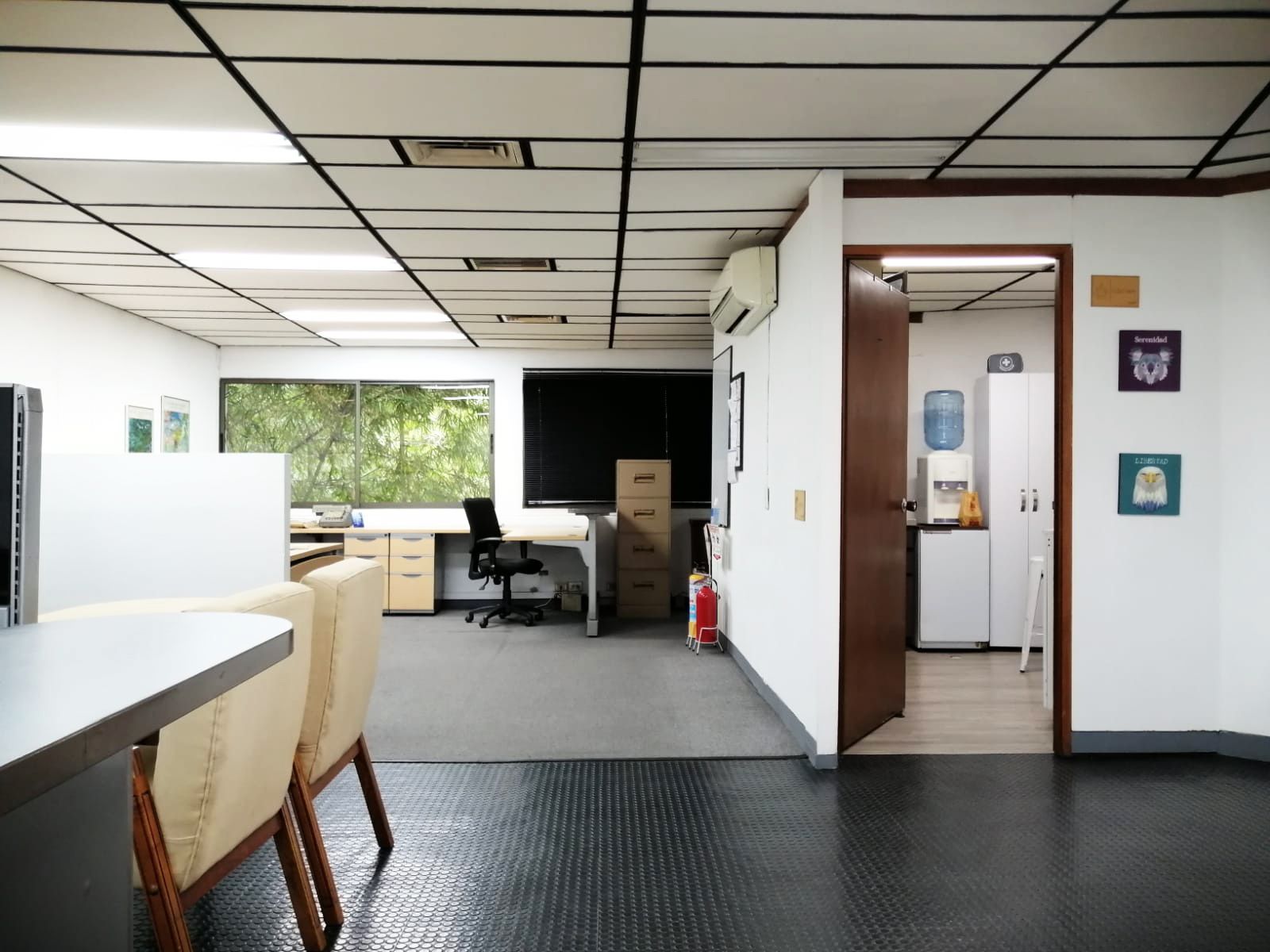 Oficina en arriendo Antioquia Medellín Los Balsos No2 126 m2 Habitaciones 0 Baños 2 Garajes 5 Precio $9200000