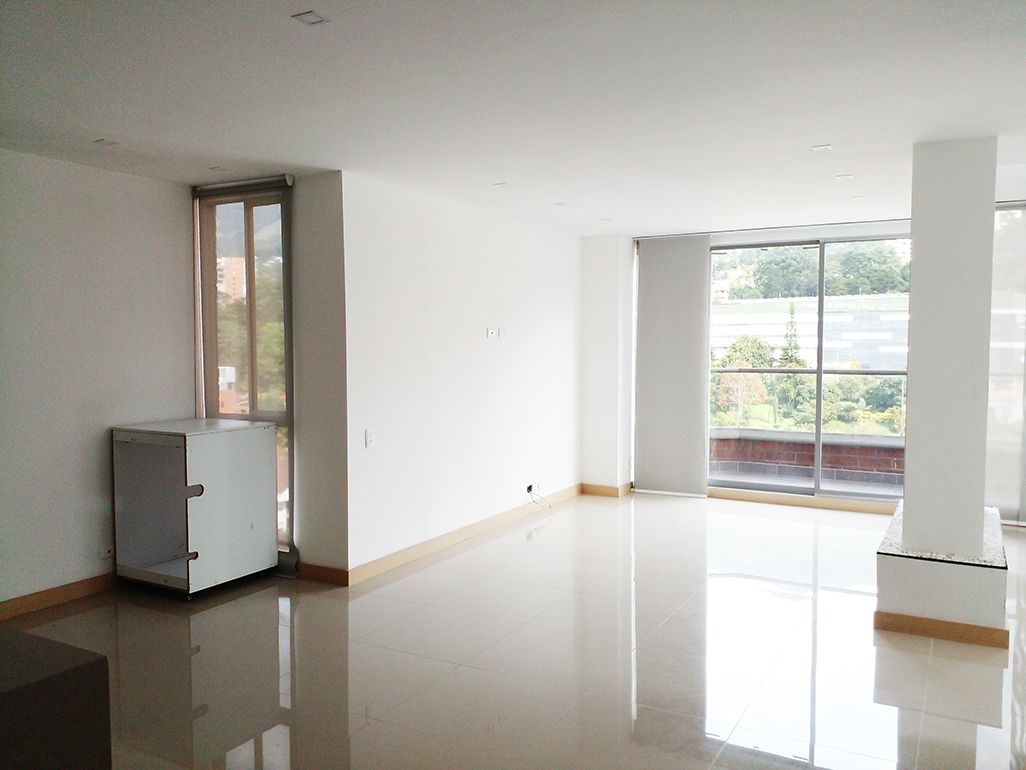 Apartamento en arriendo Antioquia Medellín Los Balsos No1 150 m2 Habitaciones 3 Baños 4 Garajes 3 Precio $4500000