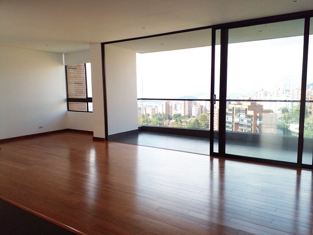 Apartamento en arriendo Antioquia Medellín San Lucas 214 m2 Habitaciones 3 Baños 6 Garajes 4 Precio $6700000
