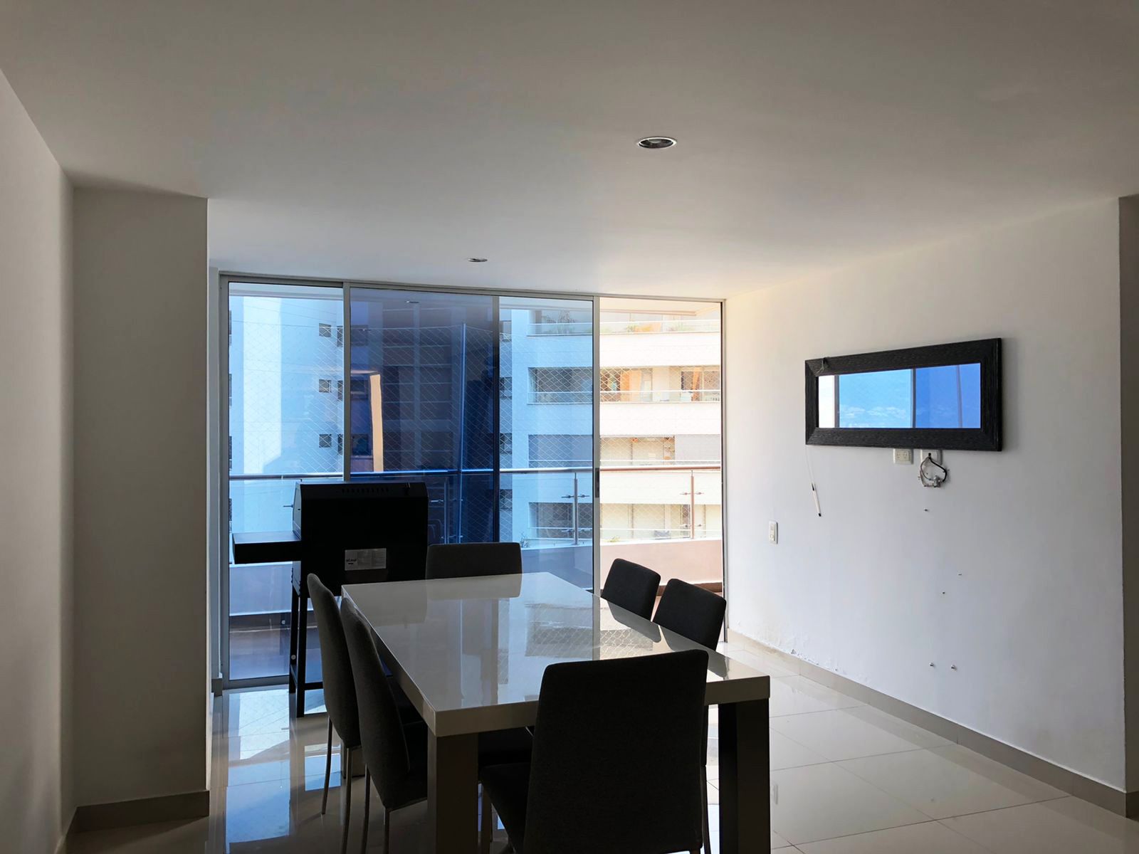Apartamento en venta Antioquia Envigado La Mesa 199 m2 Habitaciones 3 Baños 6 Garajes 3 Precio $1054000000