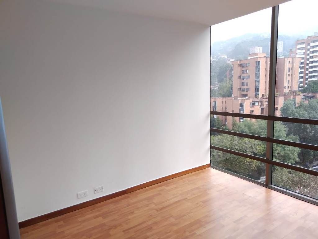 Oficina en arriendo Antioquia Medellín Corazon De Jesus 54 m2 Habitaciones 0 Baños 2 Garajes 2 Precio $2100000