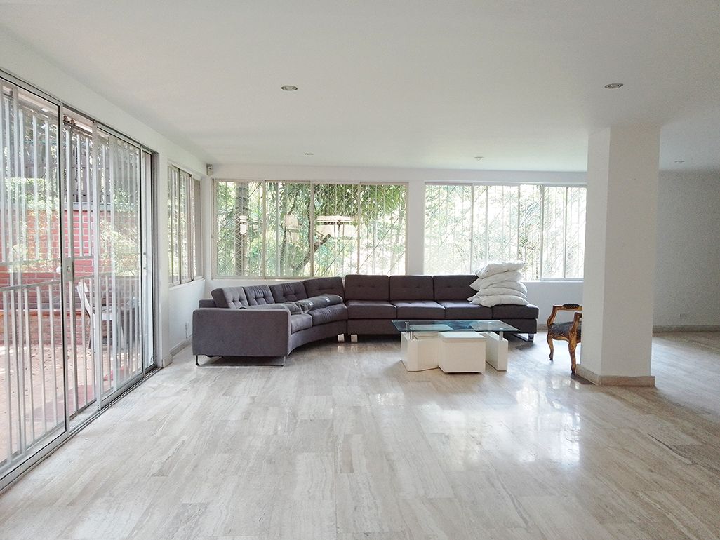 Casa en arriendo Antioquia Medellín Alejandria 540 m2 Habitaciones 4 Baños 15 Garajes 3 Precio $8100000