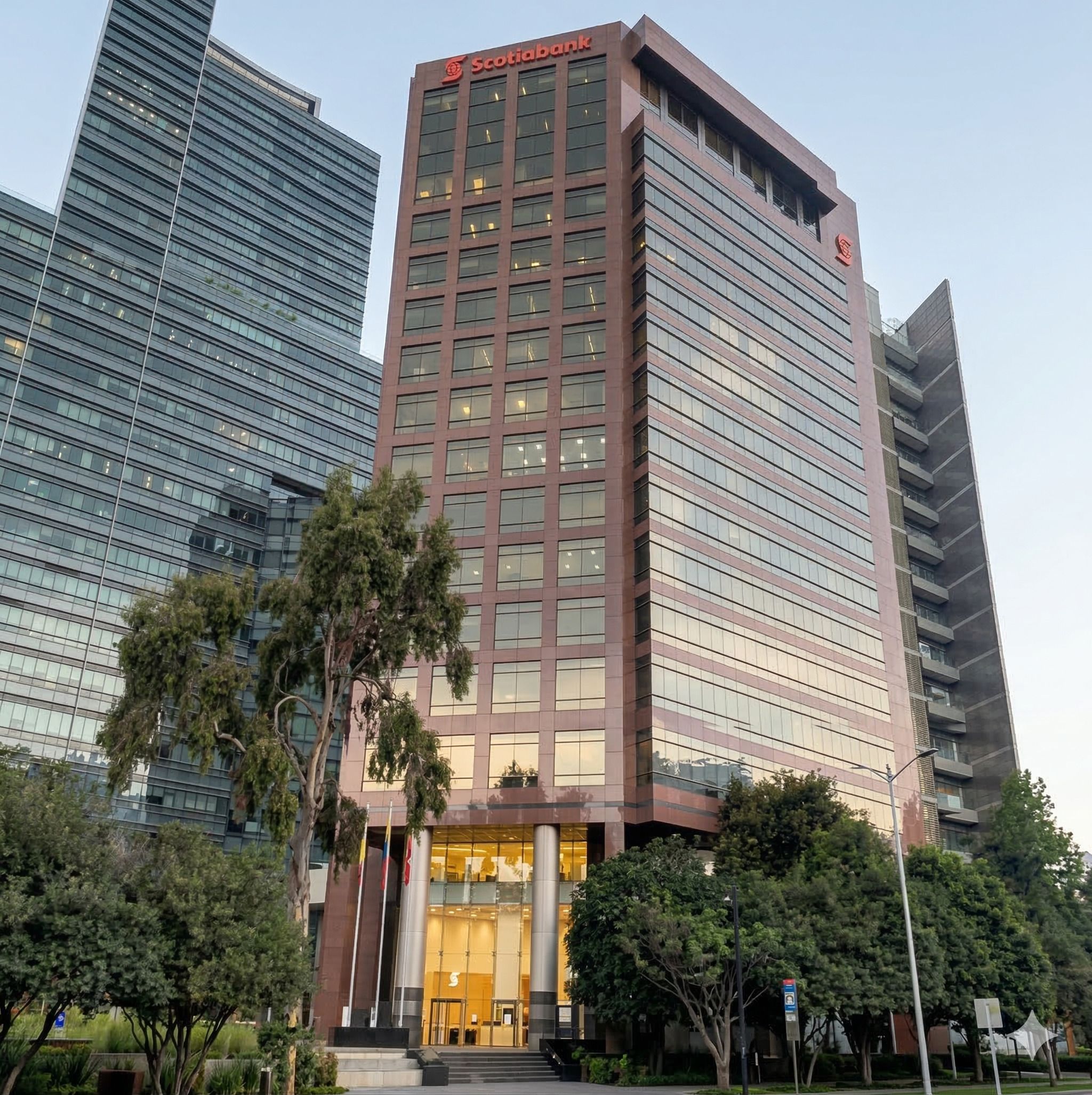 Inmuebles en Remate Local en venta Cundinamarca Bogotá Usaquén 178 m2 Habitaciones 0 Baños 2 Garajes 3 Precio $2891000000