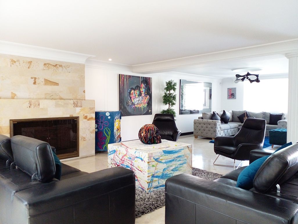 Casa en arriendo o venta Antioquia Medellín Altos Del Poblado 850 m2 Habitaciones 4 Baños 13 Garajes 5 Precio venta $4250000000 Precio arriendo $26500000