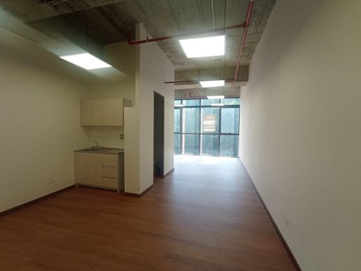 Oficina en arriendo Antioquia Medellín Castropol 37 m2 Habitaciones 0 Baños 1 Garajes 1 Precio $3000000