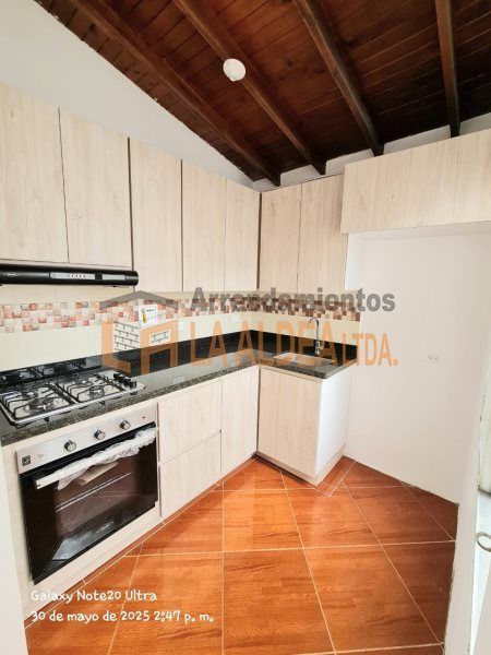 Casa en arriendo Antioquia Itagüí Centro 90 m2 Habitaciones 3 Baños 2 Garajes 0 Precio $2200018