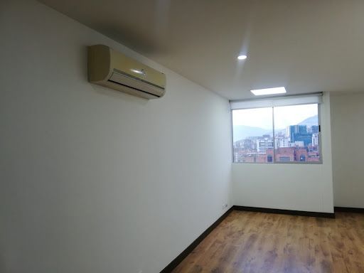 Oficina en venta Antioquia Medellín Urbanizacion Santa Maria De Oviedo 32 m2 Habitaciones 0 Baños 1 Garajes 1 Precio $352000000