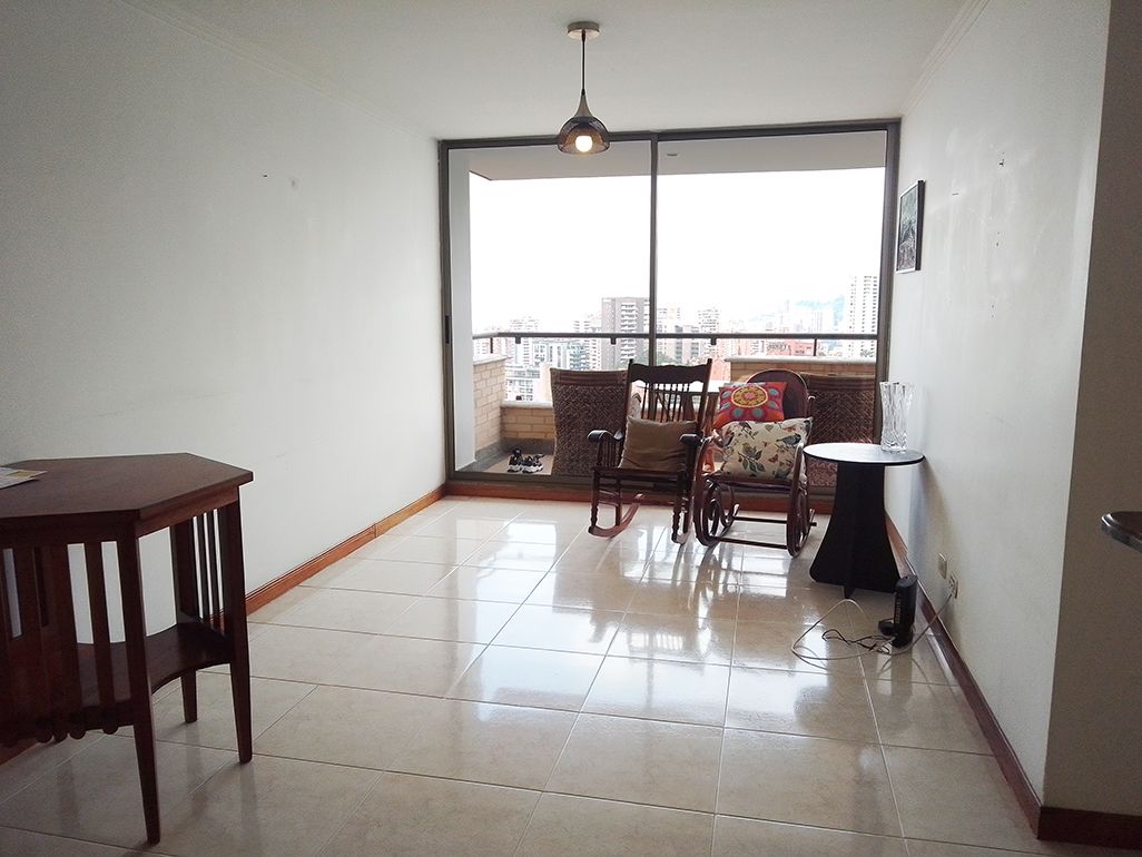 Apartamento en arriendo Antioquia Medellín La Florida 90 m2 Habitaciones 2 Baños 2 Garajes 2 Precio $3000000