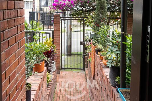 Casa en venta Cundinamarca Bogotá La Salle 200 m2 Habitaciones 4 Baños 3 Garajes 0 Precio $1050000000