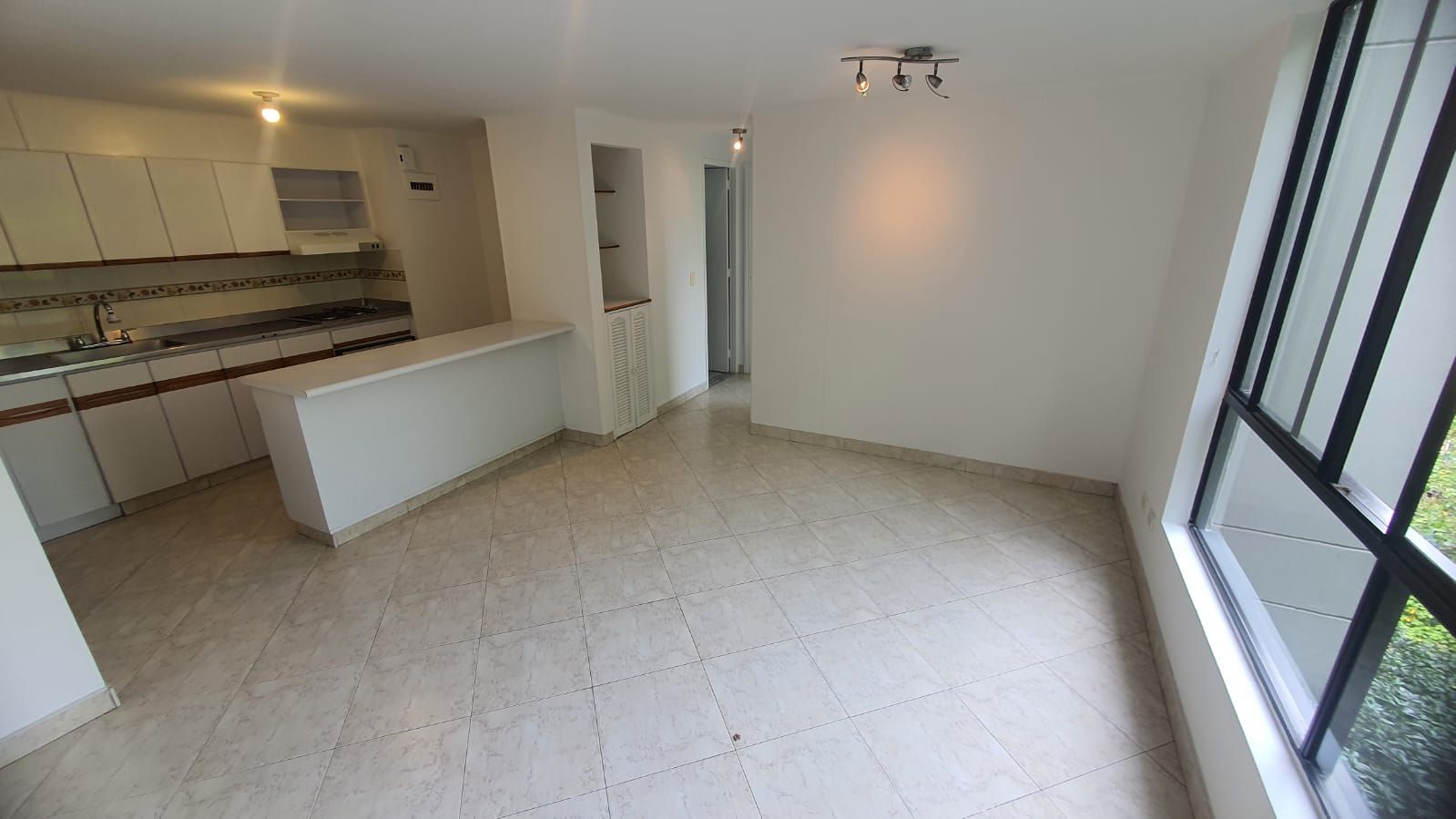 Apartamento en arriendo Antioquia Medellín Santa Maria De Los Angeles 68 m2 Habitaciones 2 Baños 1 Garajes 1 Precio $3000000