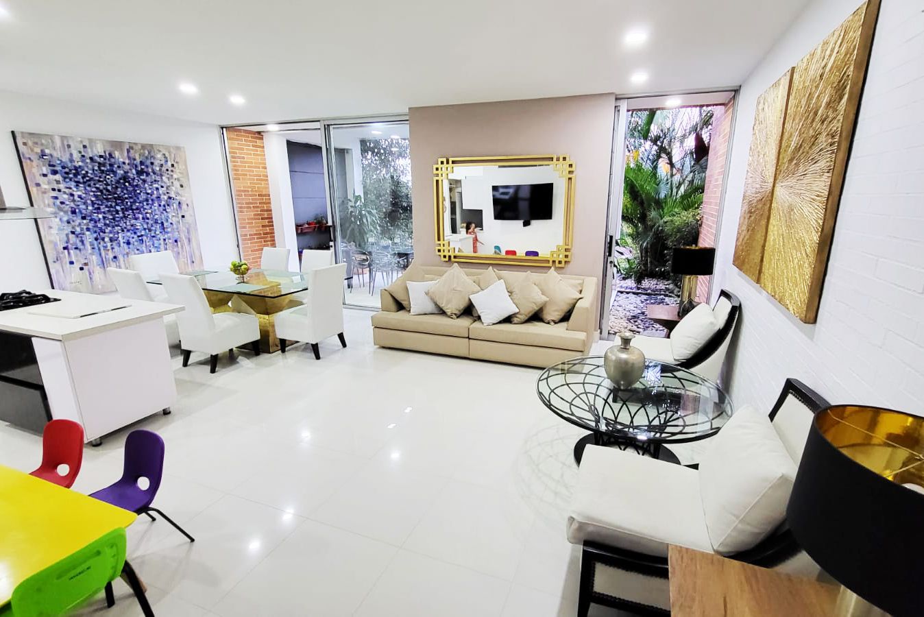 Casa en venta Antioquia Envigado Loma Del Atravesado 224 m2 Habitaciones 3 Baños 6 Garajes 5 Precio $1350000000