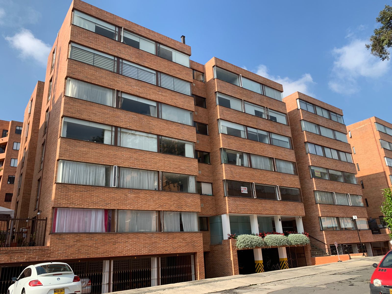 Apartamento en venta Cundinamarca Bogotá Iberia 93 m2 Habitaciones 4 Baños 4 Garajes 3 Precio $450000000