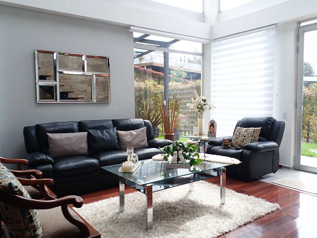 Casa en arriendo o venta Antioquia Envigado La Mesa 530 m2 Habitaciones 7 Baños 8 Garajes 7 Precio venta $2700000000 Precio arriendo $15500000