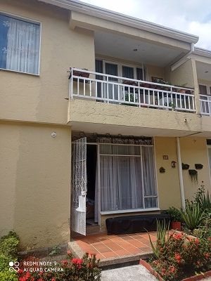 Casa en venta Meta Villavicencio Rosa Blanca 112 m2 Habitaciones 3 Baños 4 Garajes 2 Precio $290000000