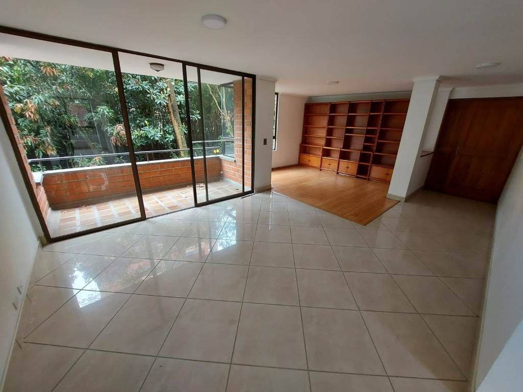 Apartamento en arriendo Antioquia Medellín Corazon De Jesus 180 m2 Habitaciones 3 Baños 4 Garajes 3 Precio $3800000