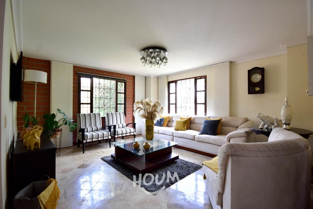 Casa en venta Antioquia Sabaneta Los Alcázares 500 m2 Habitaciones 5 Baños 6 Garajes 8 Precio $2500000000