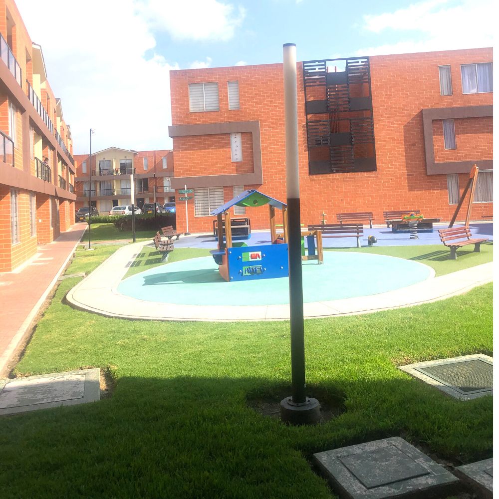 Casa en venta Cundinamarca Mosquera Ub Villa Zajona 116 m2 Habitaciones 3 Baños 4 Garajes 3 Precio $389000000