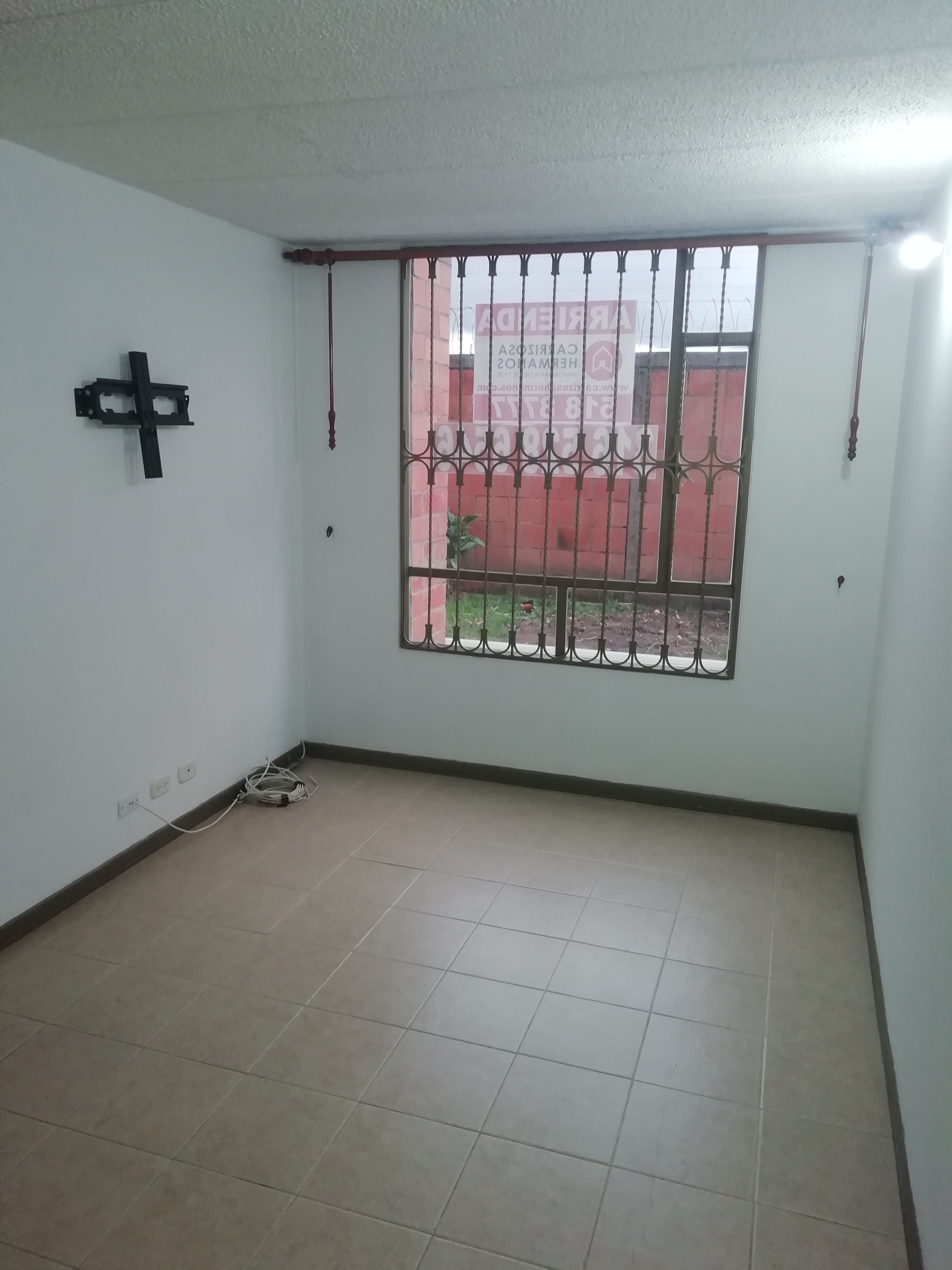 Apartamento en venta Cundinamarca Bogotá Otros 54 m2 Habitaciones 3 Baños 2 Garajes 2 Precio $230000000