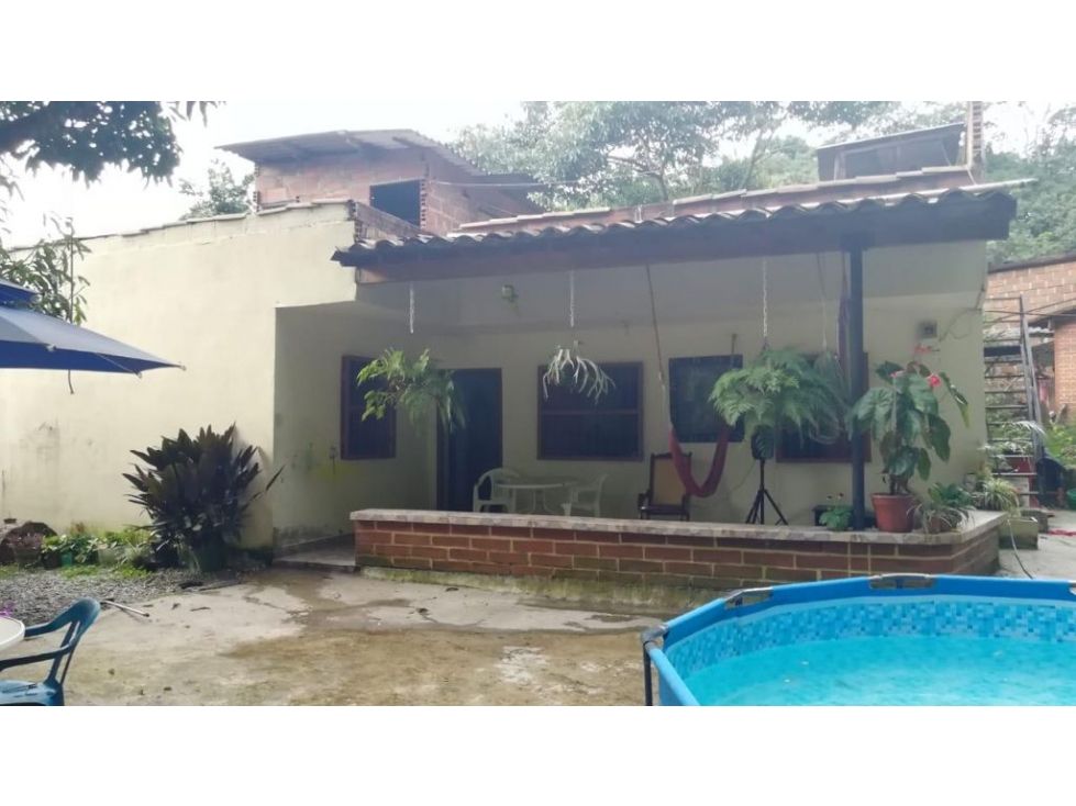 Finca en venta Antioquia Girardota Girardota 100 m2 Habitaciones 4 Baños 2 Garajes 7 Precio $320000000