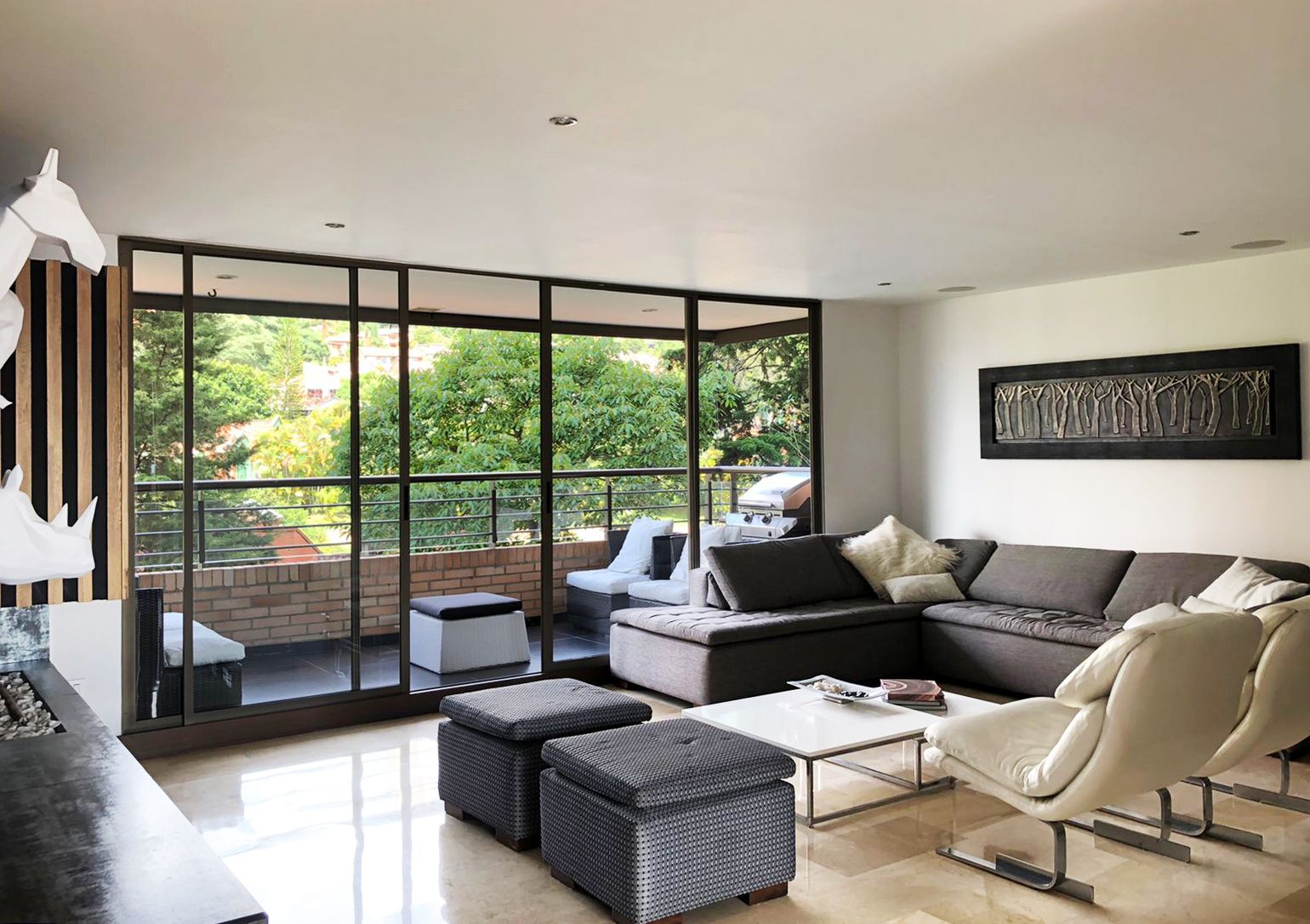 Apartamento en venta Antioquia Medellín El Tesoro 213 m2 Habitaciones 3 Baños 6 Garajes 4 Precio $1130000000