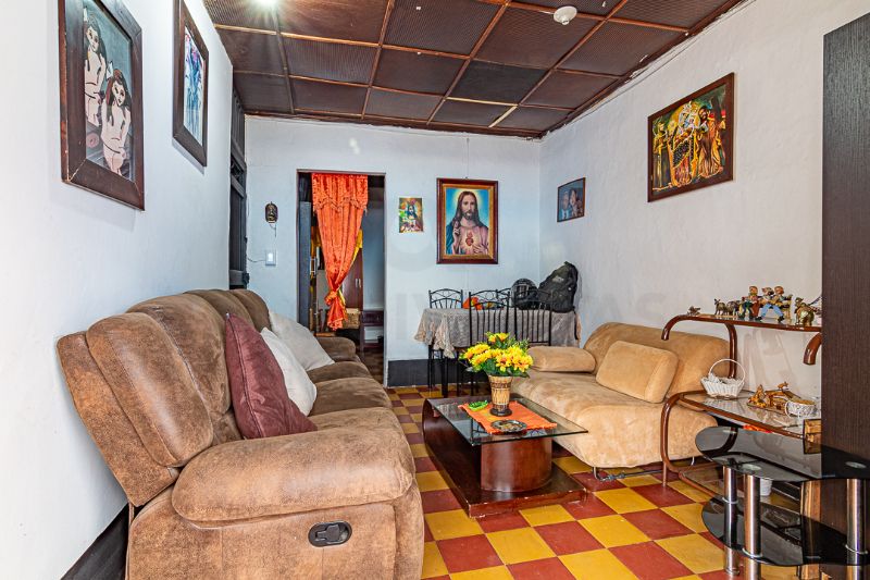 Casa en venta Antioquia La Estrella La Estrella 280 m2 Habitaciones 9 Baños 5 Garajes 0 Precio $600000000