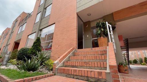 Casa en venta Cundinamarca Bogotá La Uribe 146 m2 Habitaciones 3 Baños 3 Garajes 2 Precio $665000000