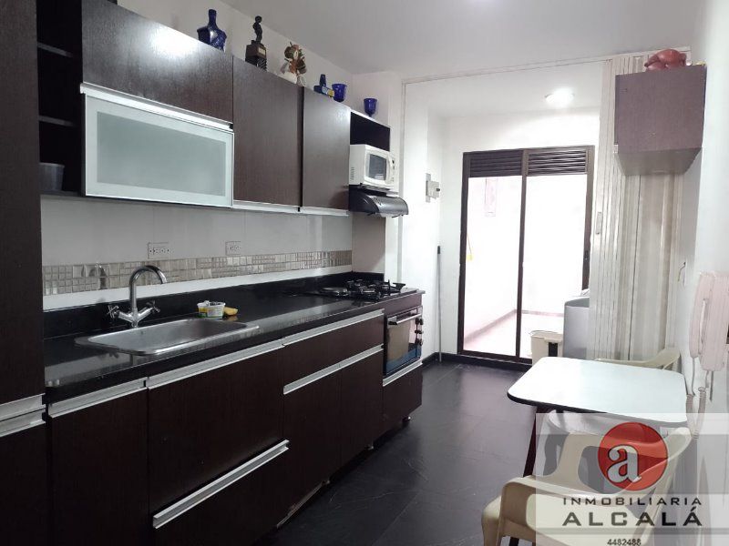 Apartamento en arriendo Antioquia Envigado El Portal 74 m2 Habitaciones 3 Baños 2 Garajes 1 Precio $4200000