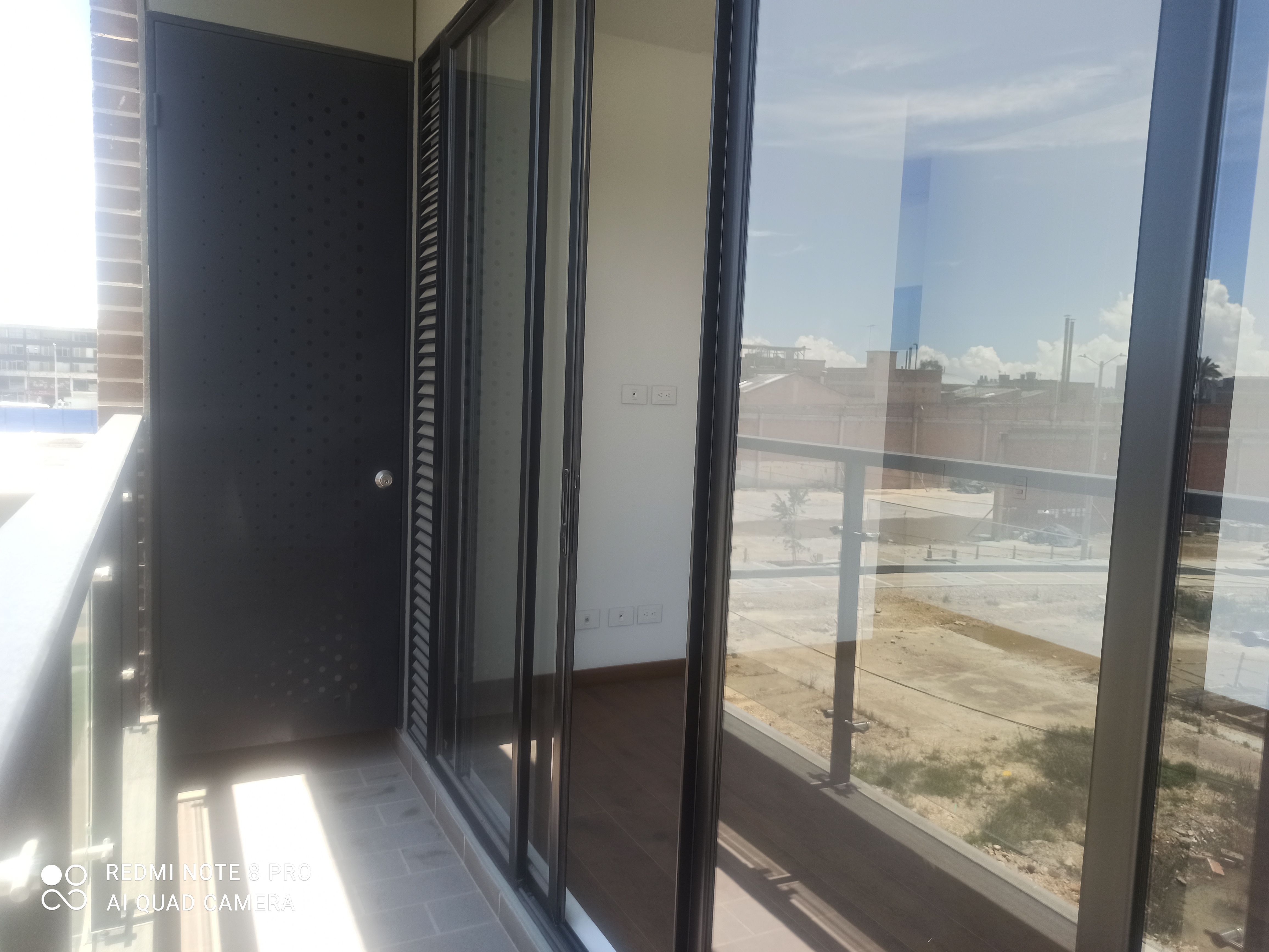 Apartamento en venta Cundinamarca Bogotá Ciudad Salitre Sur-oriental 78 m2 Habitaciones 3 Baños 2 Garajes 2 Precio $630000000