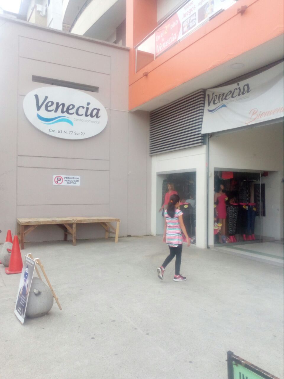 Local en arriendo Antioquia Estrella Centro 9 m2 Habitaciones 0 Baños 10 Garajes 1 Precio $600000