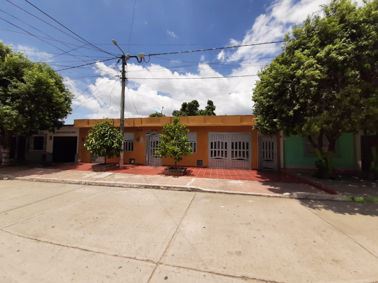 Casa en venta Cesar Aguachica Los Laureles 450 m2 Habitaciones 5 Baños 6 Garajes 1 Precio $285000000