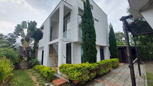 Casa en venta Tolima Ibagué Aparco 180 m2 Habitaciones 5 Baños 6 Garajes 3 Precio $780000000