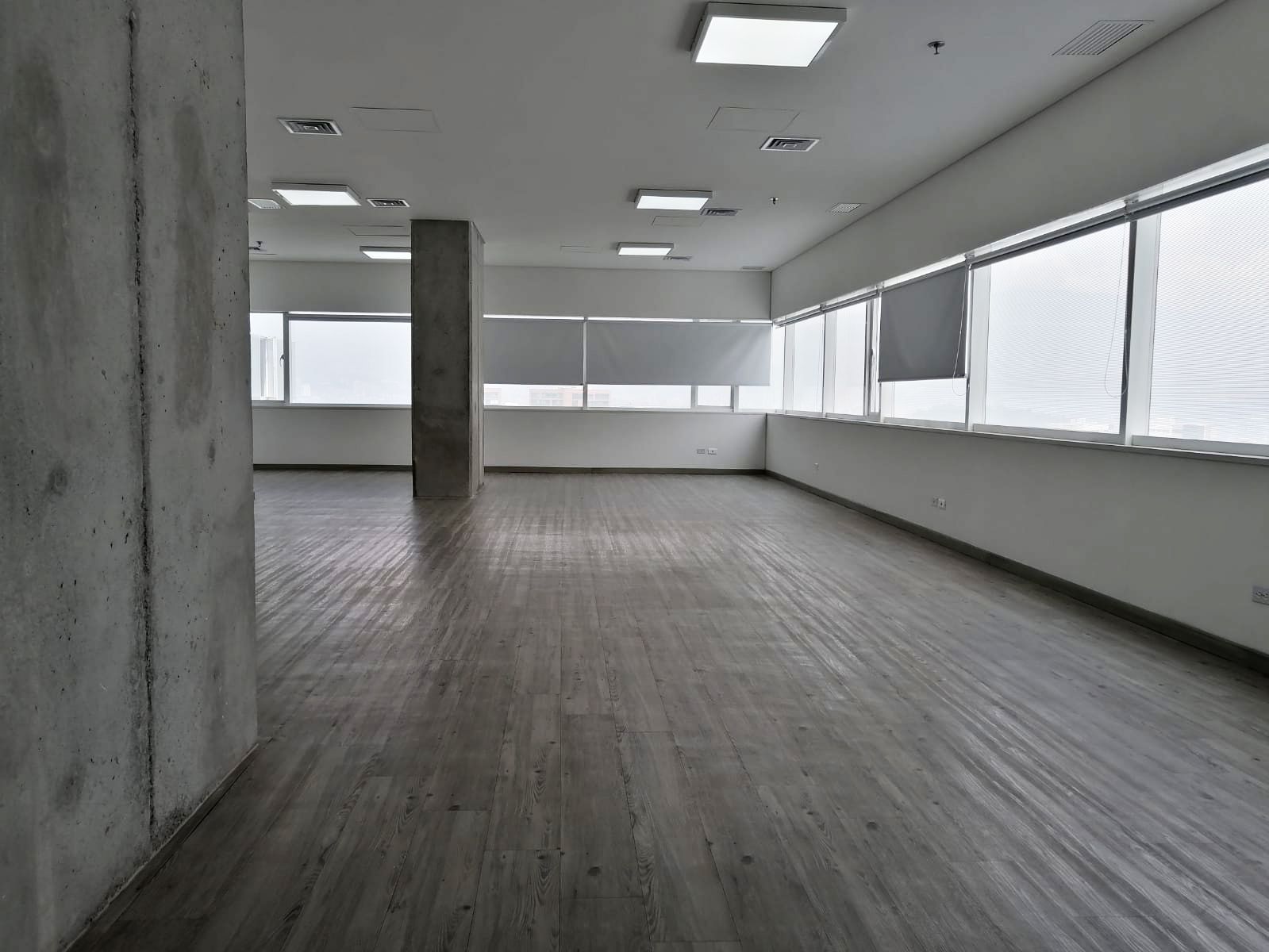 Oficina en arriendo Antioquia Medellín Villa Carlota 110 m2 Habitaciones 0 Baños 10 Garajes 4 Precio $6900000