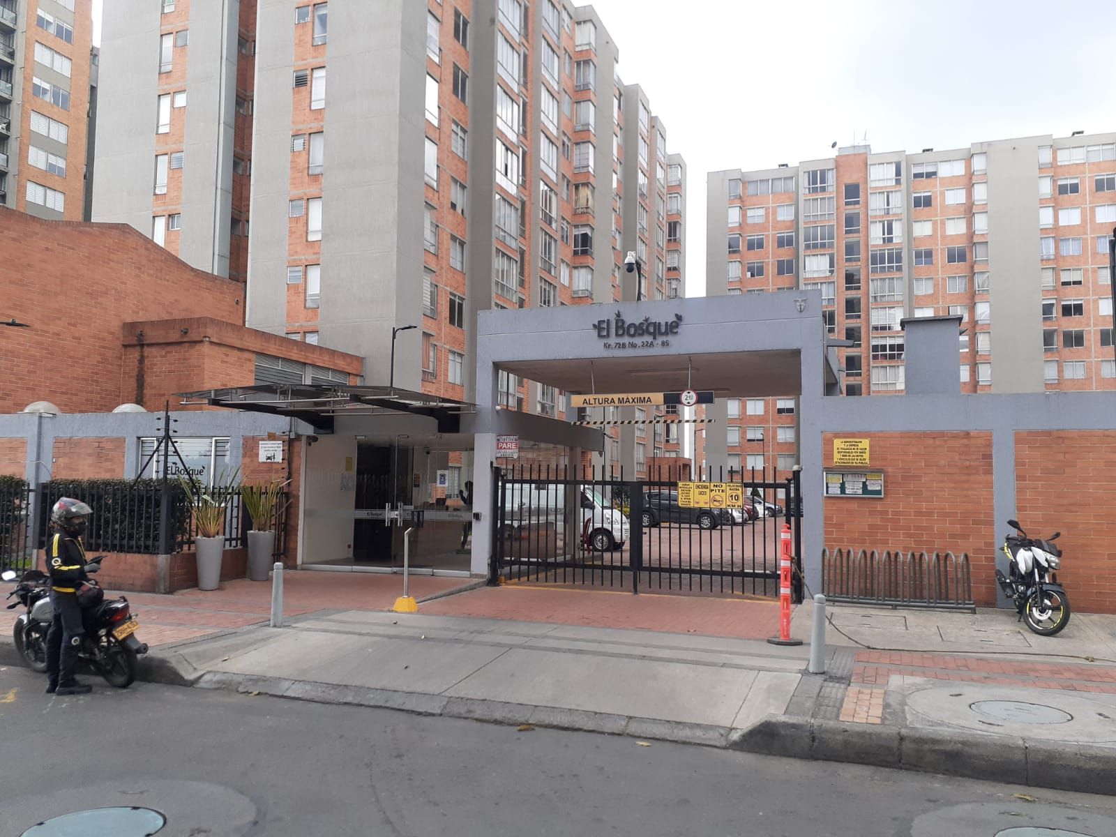 Apartamento en venta Cundinamarca Bogotá La Esperanza 56 m2 Habitaciones 3 Baños 2 Garajes 1 Precio $230000000