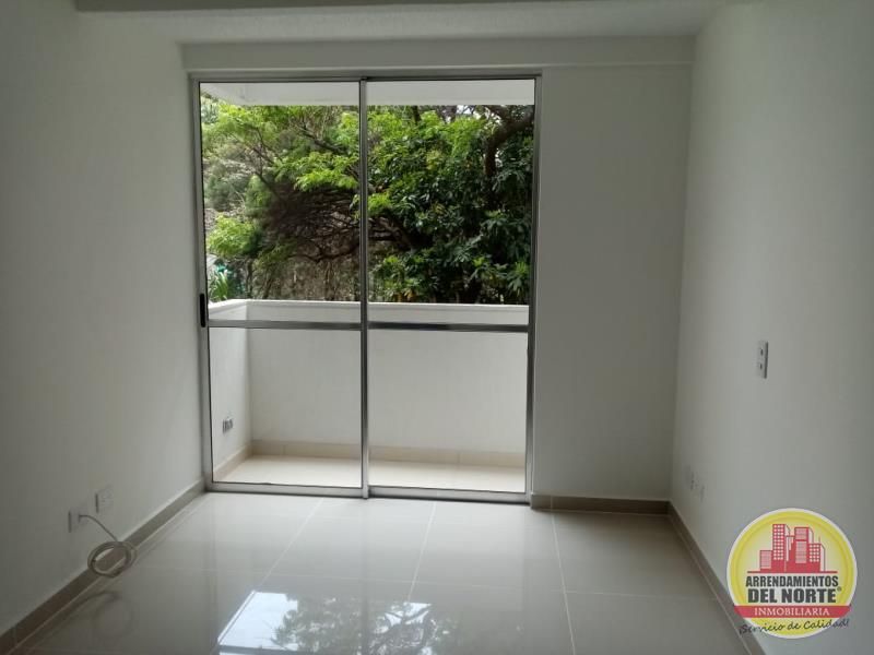 Apartamento en venta Antioquia Bello Urbanización Búcaros 2 53 m2 Habitaciones 3 Baños 2 Garajes 1 Precio $275000000
