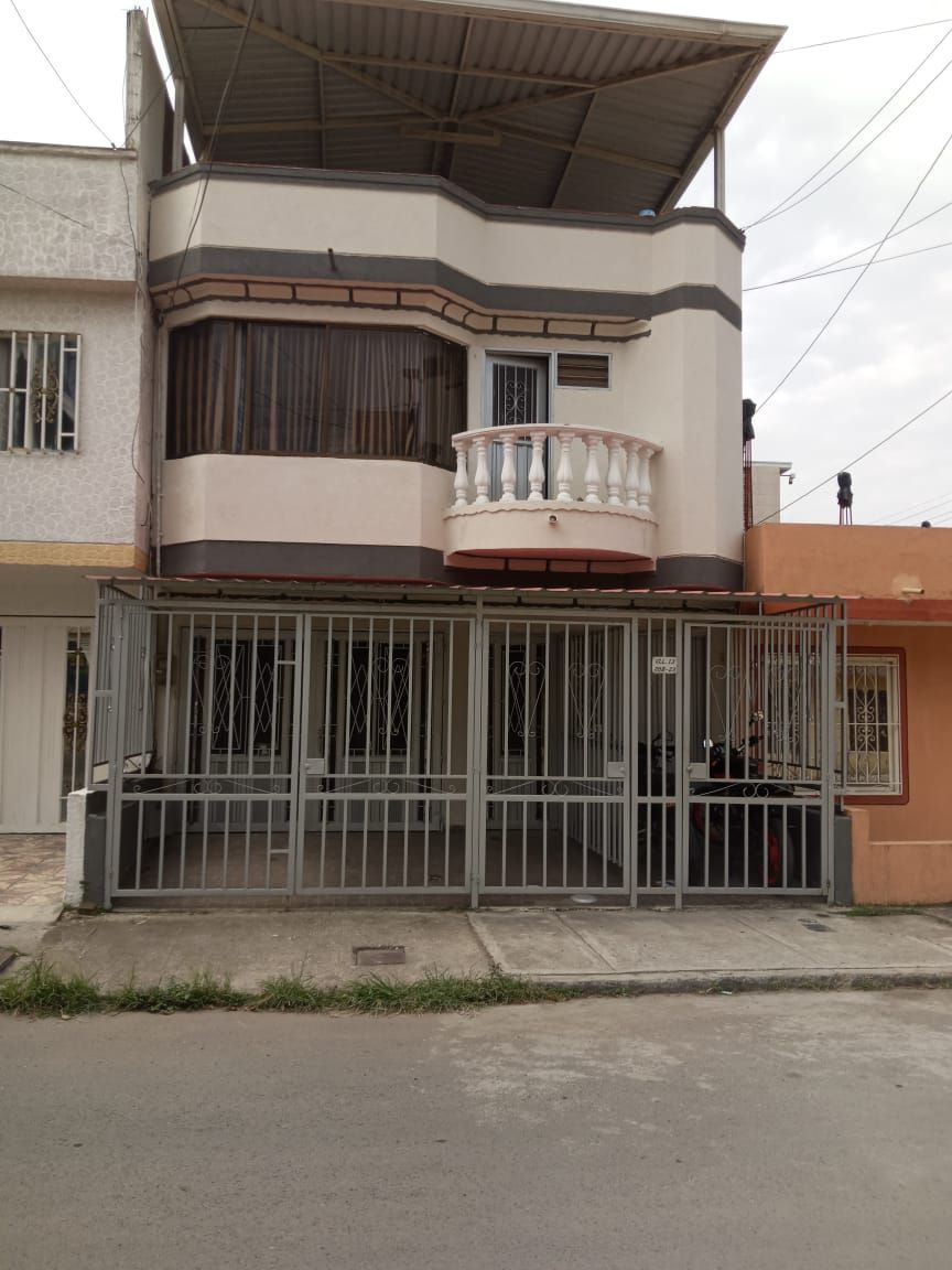 Casa en venta Valle Del Cauca Palmira Las Americas 300 m2 Habitaciones 3 Baños 4 Garajes 3 Precio $280000000